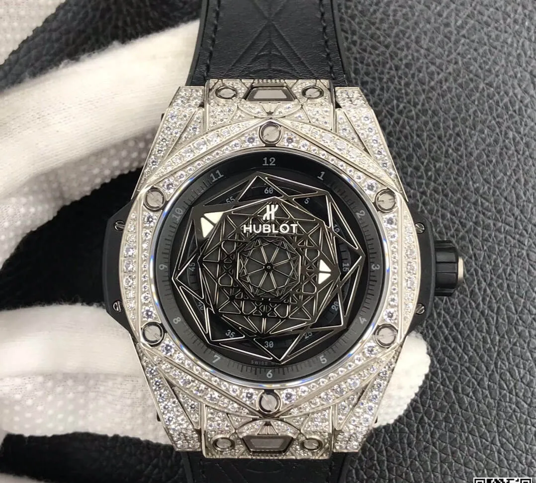 Hublot Big Bang 415.NX.1112.VR.1704.MXM17 WWF Factory 1:1 Best Edition Replica Watch Black Strap